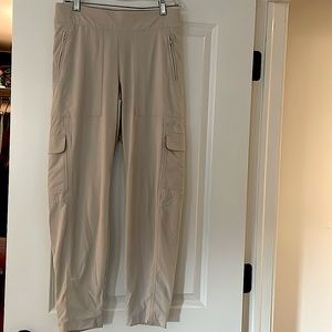 NWOT Athleta cargo pants!